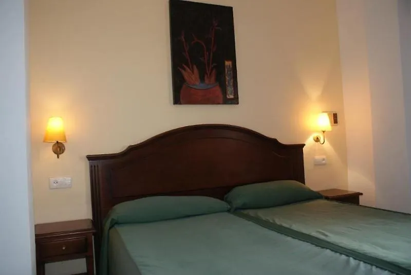Apartamentos Playamaro 3*, Maro Španělsko